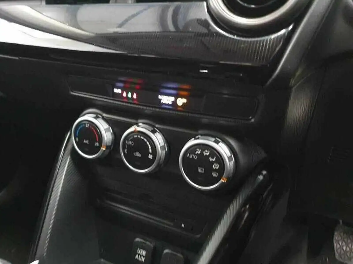 2020-mazda-mazda2-15-skyactiv-g-se-l-big-15