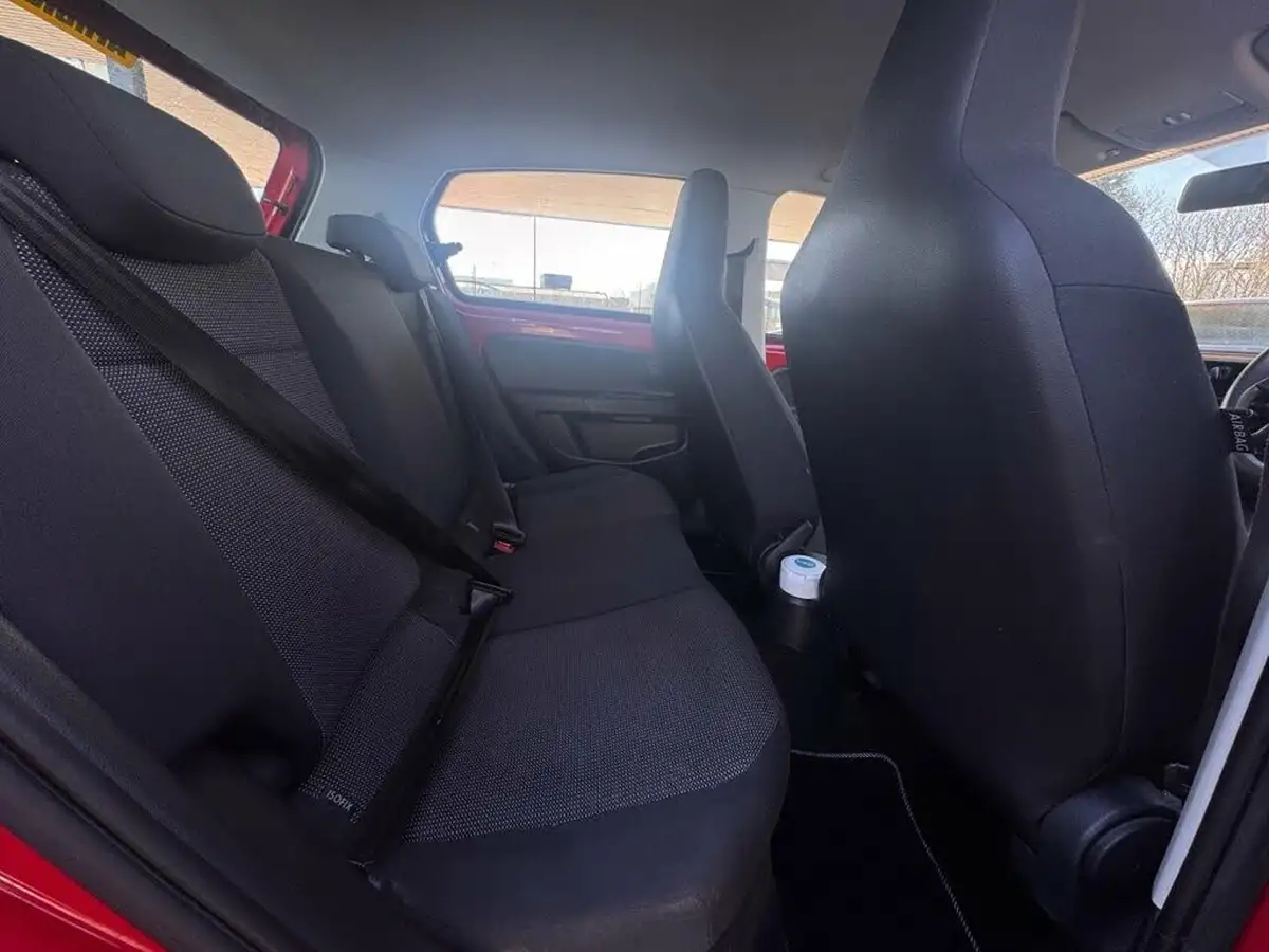 2016-volkswagen-up-10-take-up-5d-big-13