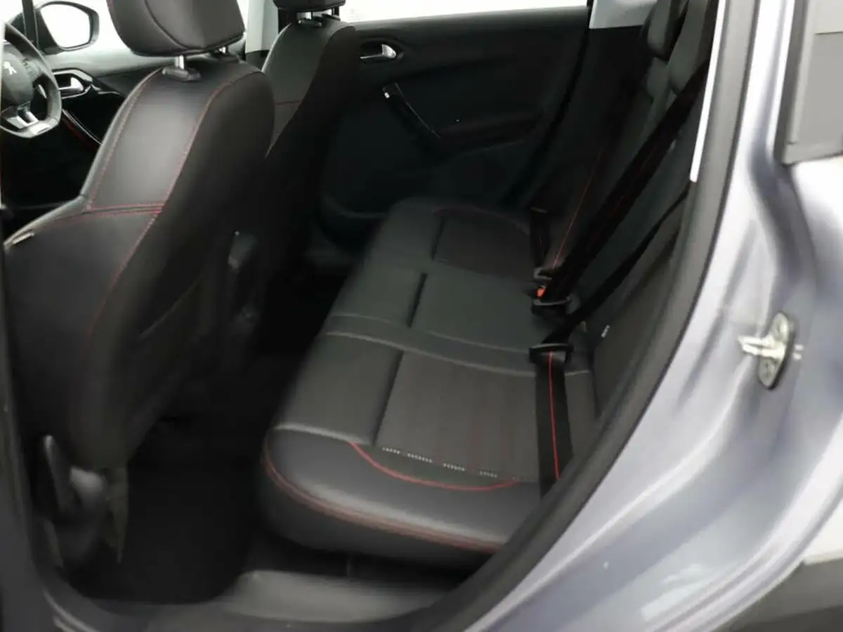 2017-peugeot-2008-suv-12-puretech-gt-line-130bhp-big-9