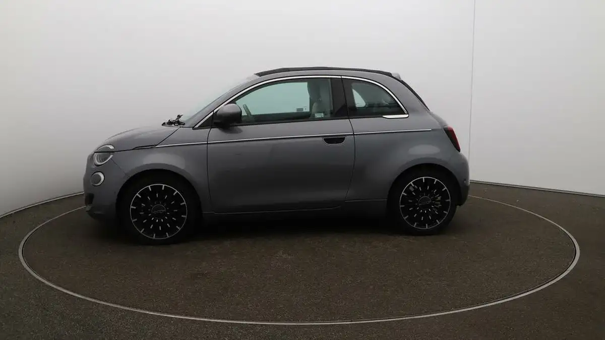2021-fiat-500c-e-la-prima-big-59