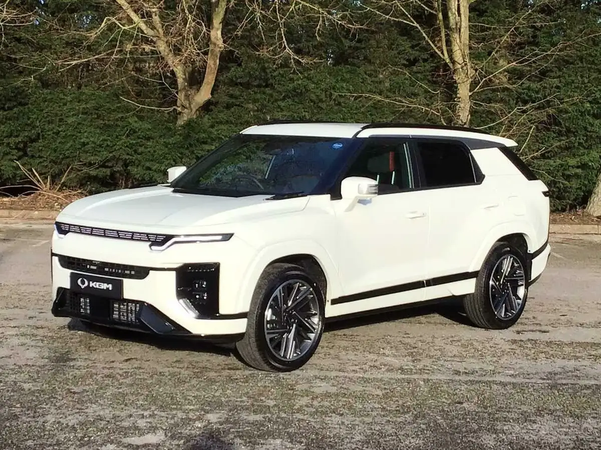 2025-kgm-ssangyong-actyon-15-k50-big-4