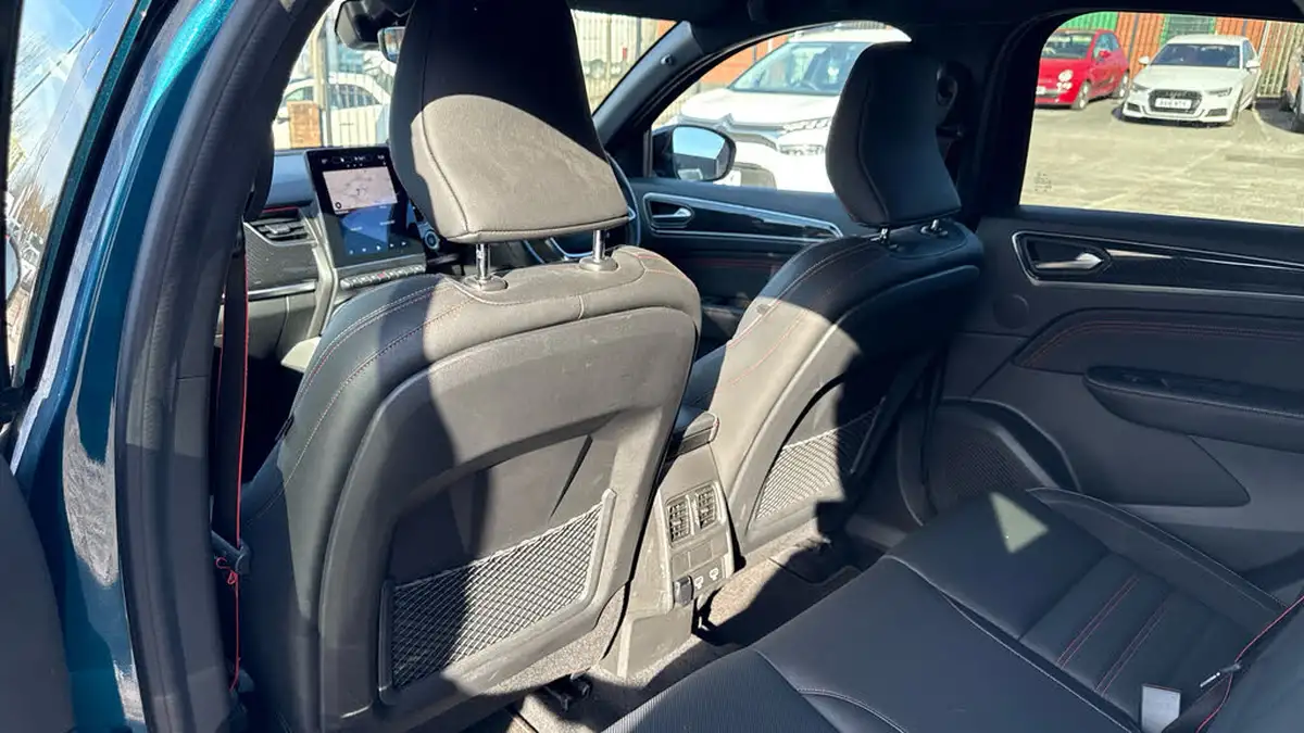 2022-renault-arkana-13-tce-rs-line-big-13