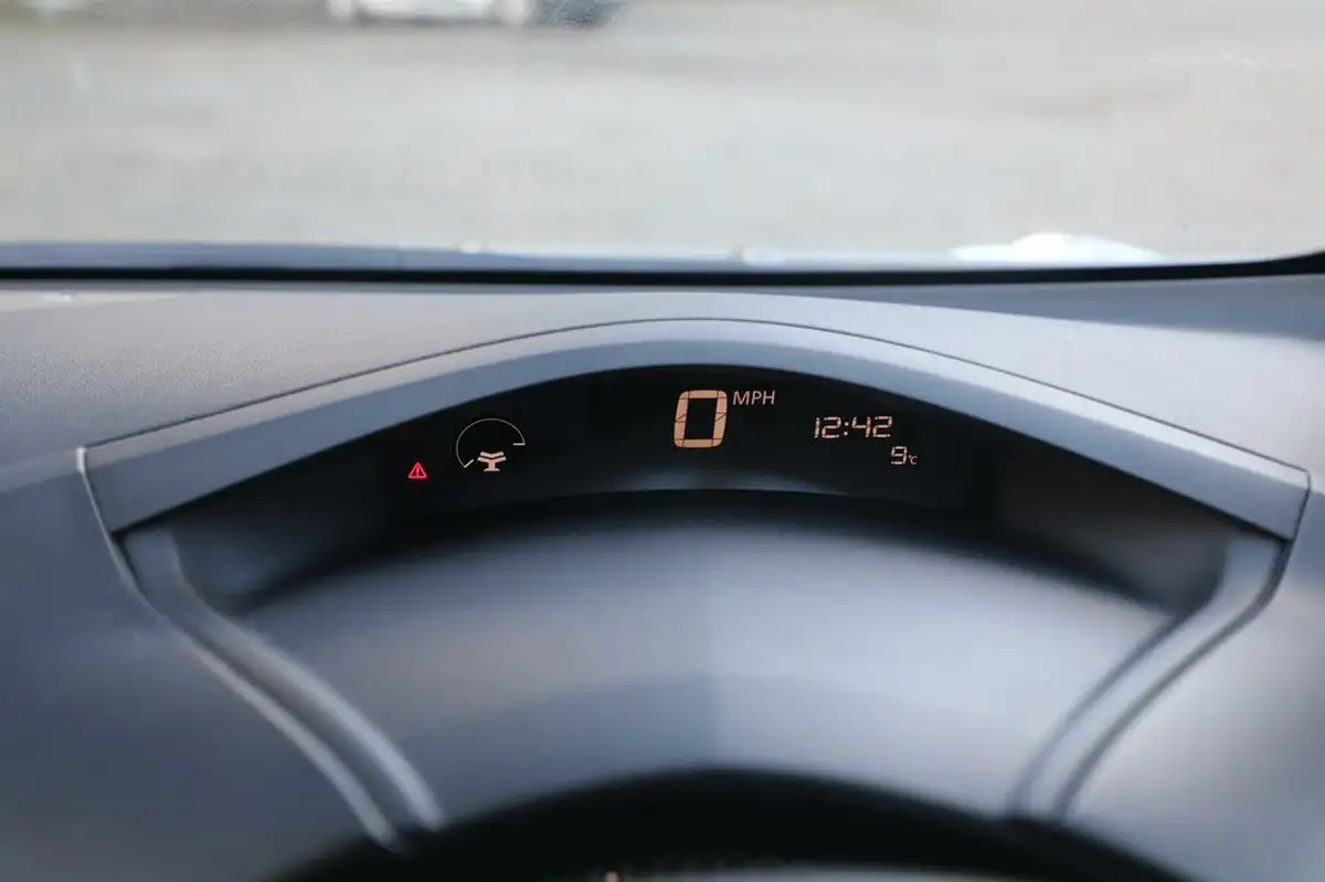 2017-nissan-leaf-e-tekna-80kw-30kwh-big-14
