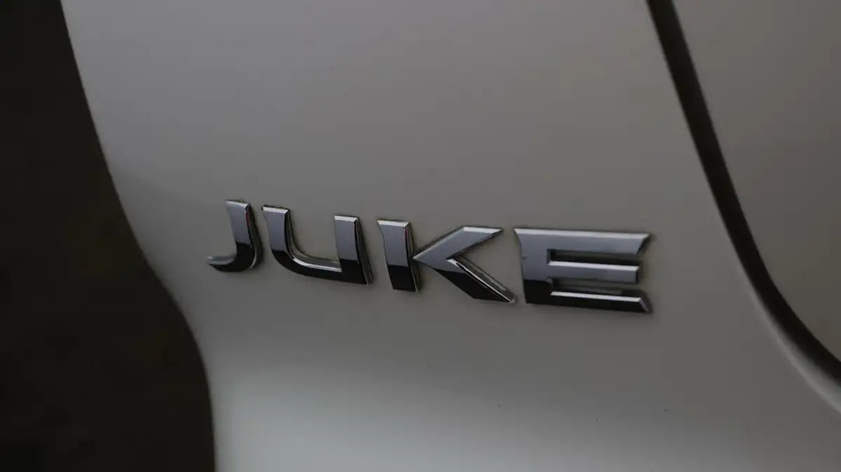 2018-nissan-juke-16-tekna-117ps-1598cc-xtronic-cvt-big-20