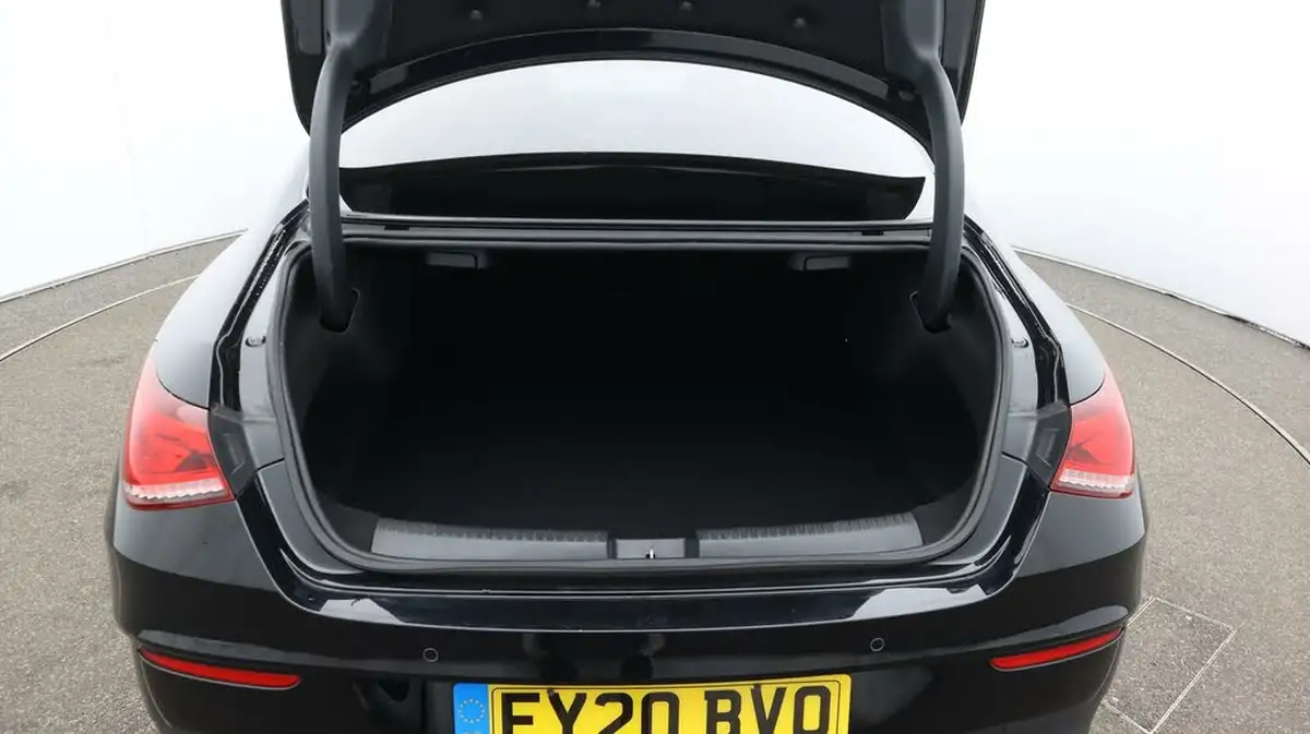 2020-mercedes-benz-cla-13-cla-200-amg-line-coupe-4d-7g-dct-big-17