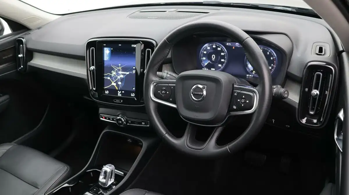 2021-volvo-xc40-20-b4-inscription-197bhp-geartronic-big-9