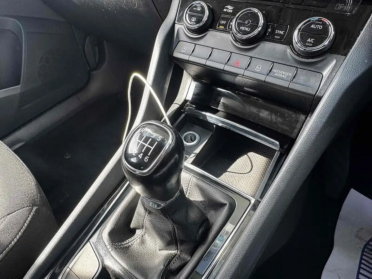 2019-skoda-karoq-10-tsi-se-big-30