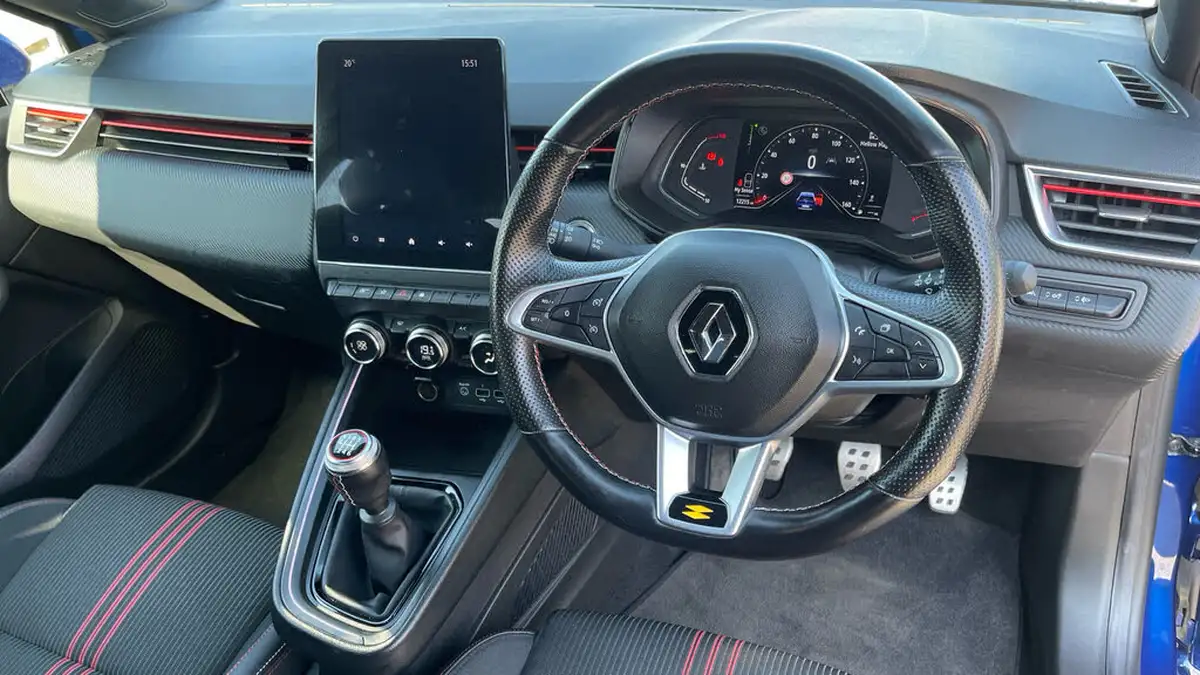 2021-renault-clio-10-tce-rs-line-90ps-big-8