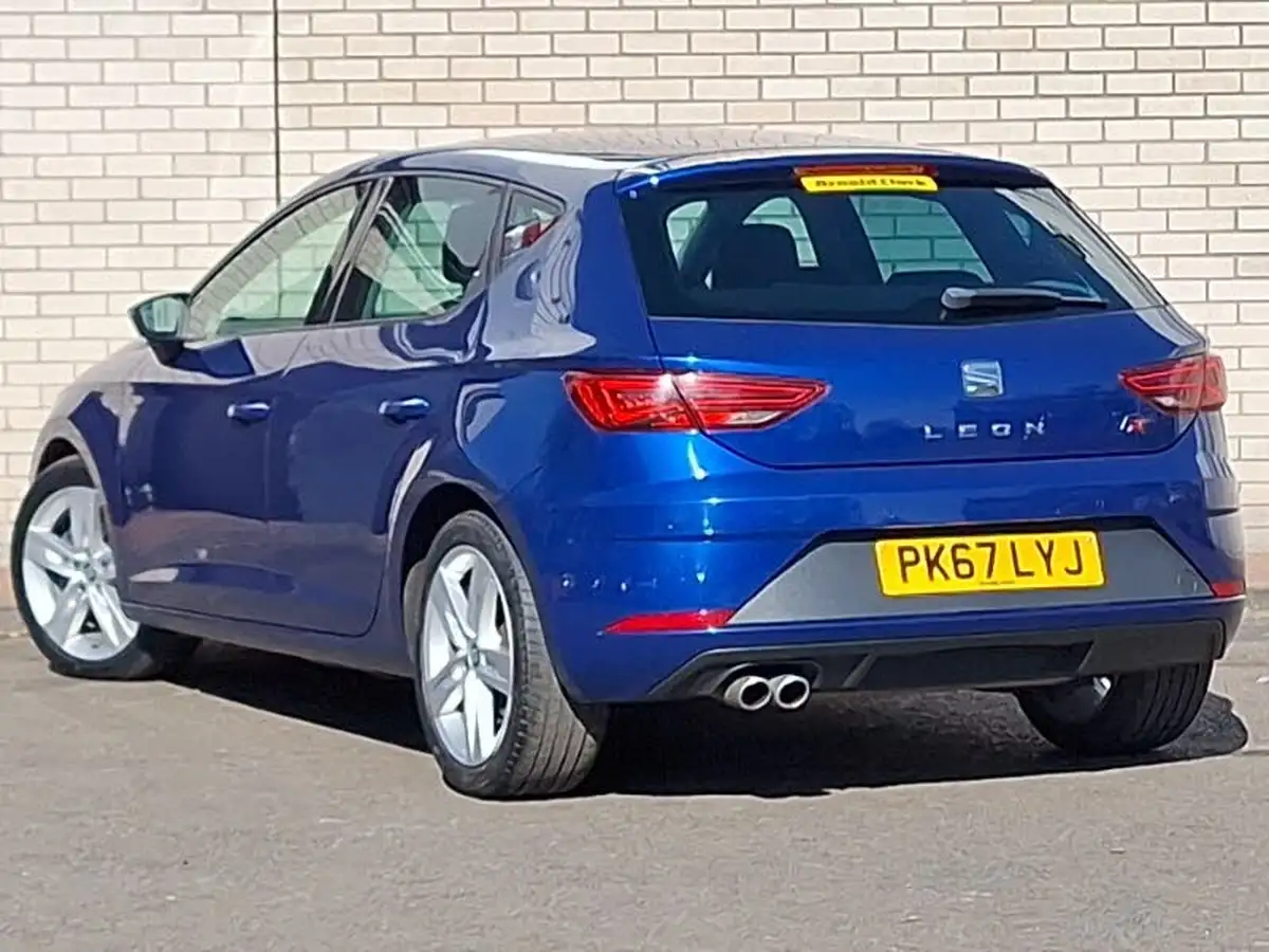 2017-seat-leon-20tdi-fr-technology-150ps-hatchback-5d-big-1