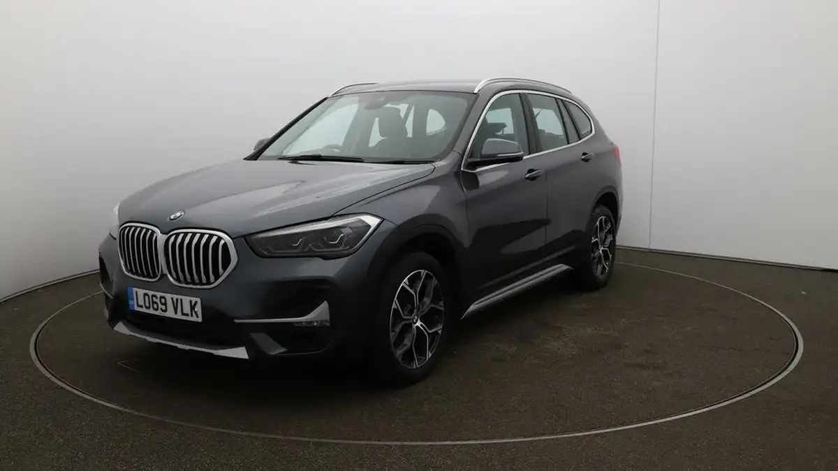 2020-bmw-x1-15-sdrive18i-xline-big-26