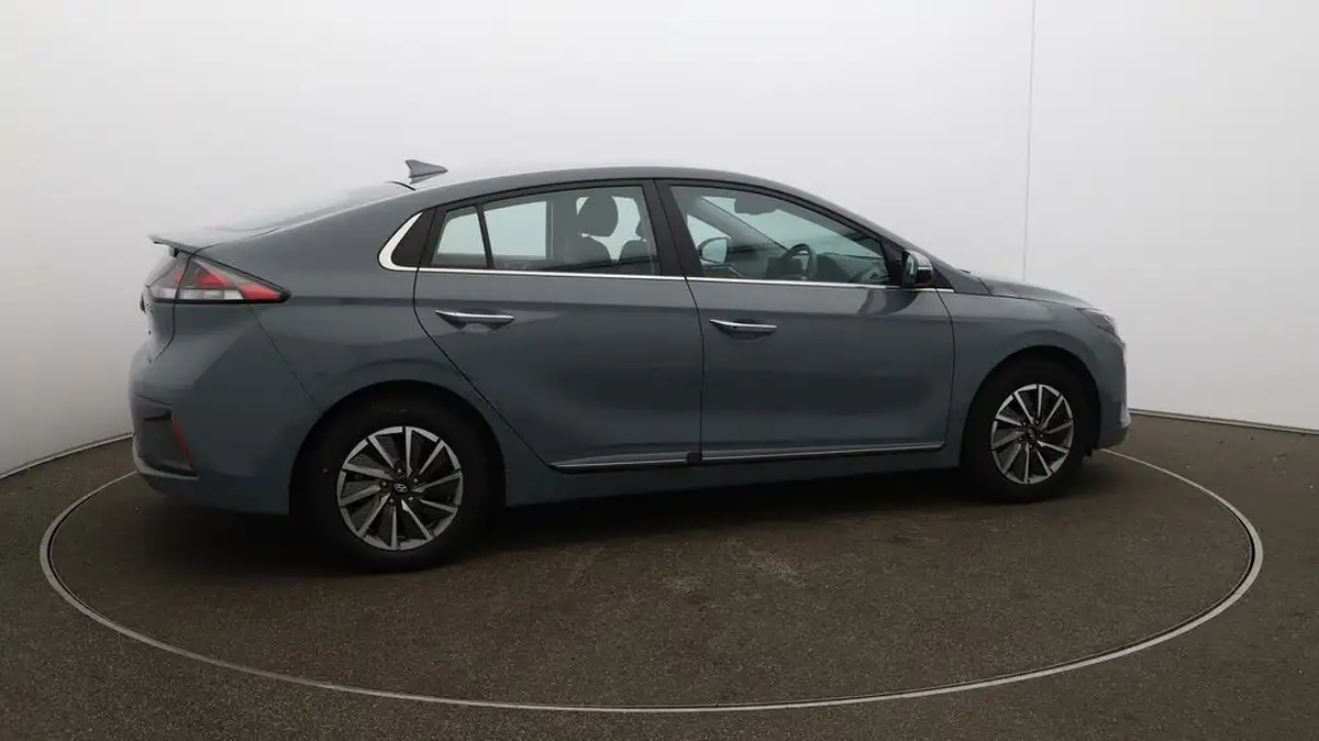 2022-hyundai-ioniq-e-premium-electric-big-43