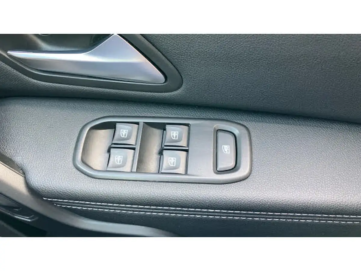 2022-dacia-duster-10-tce-prestige-big-20