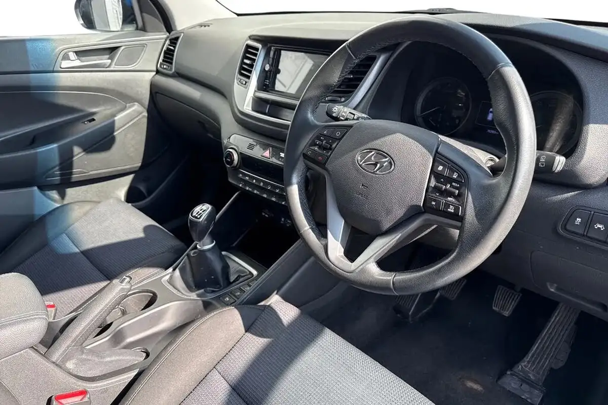 2017-hyundai-tucson-16-gdi-blue-drive-se-big-13