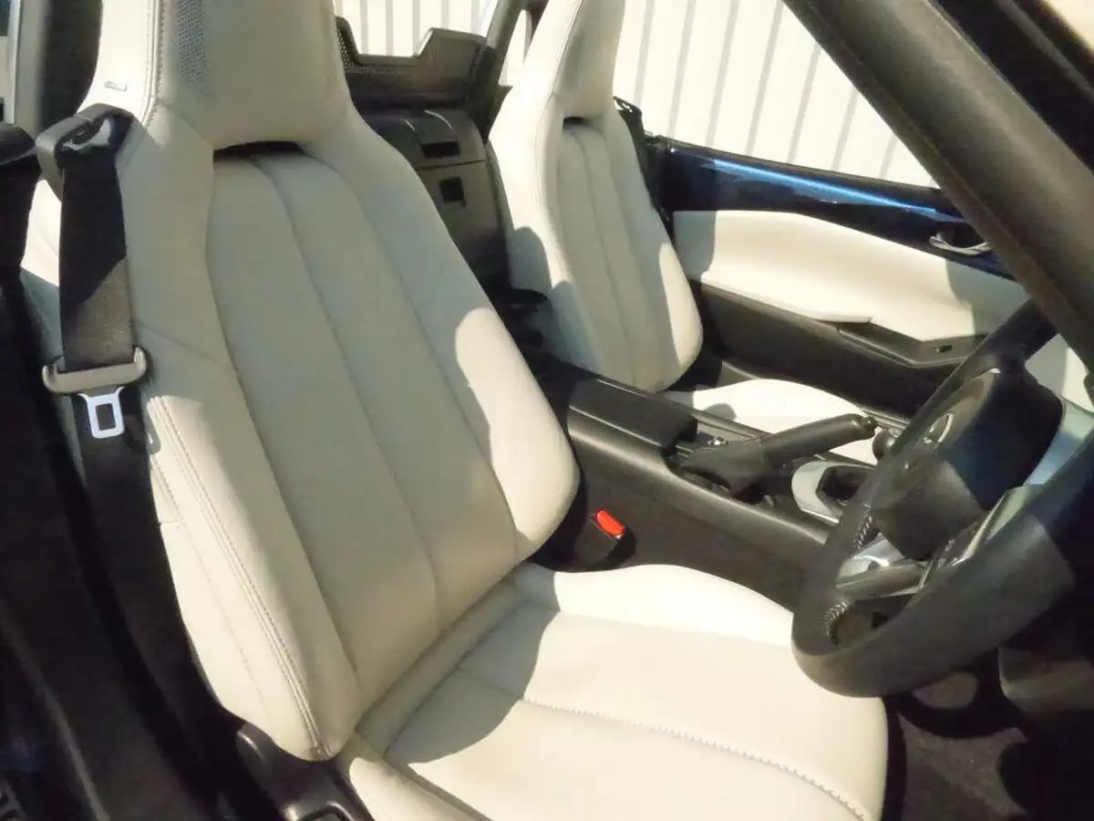2021-mazda-mx-5-15-sport-venture-big-10