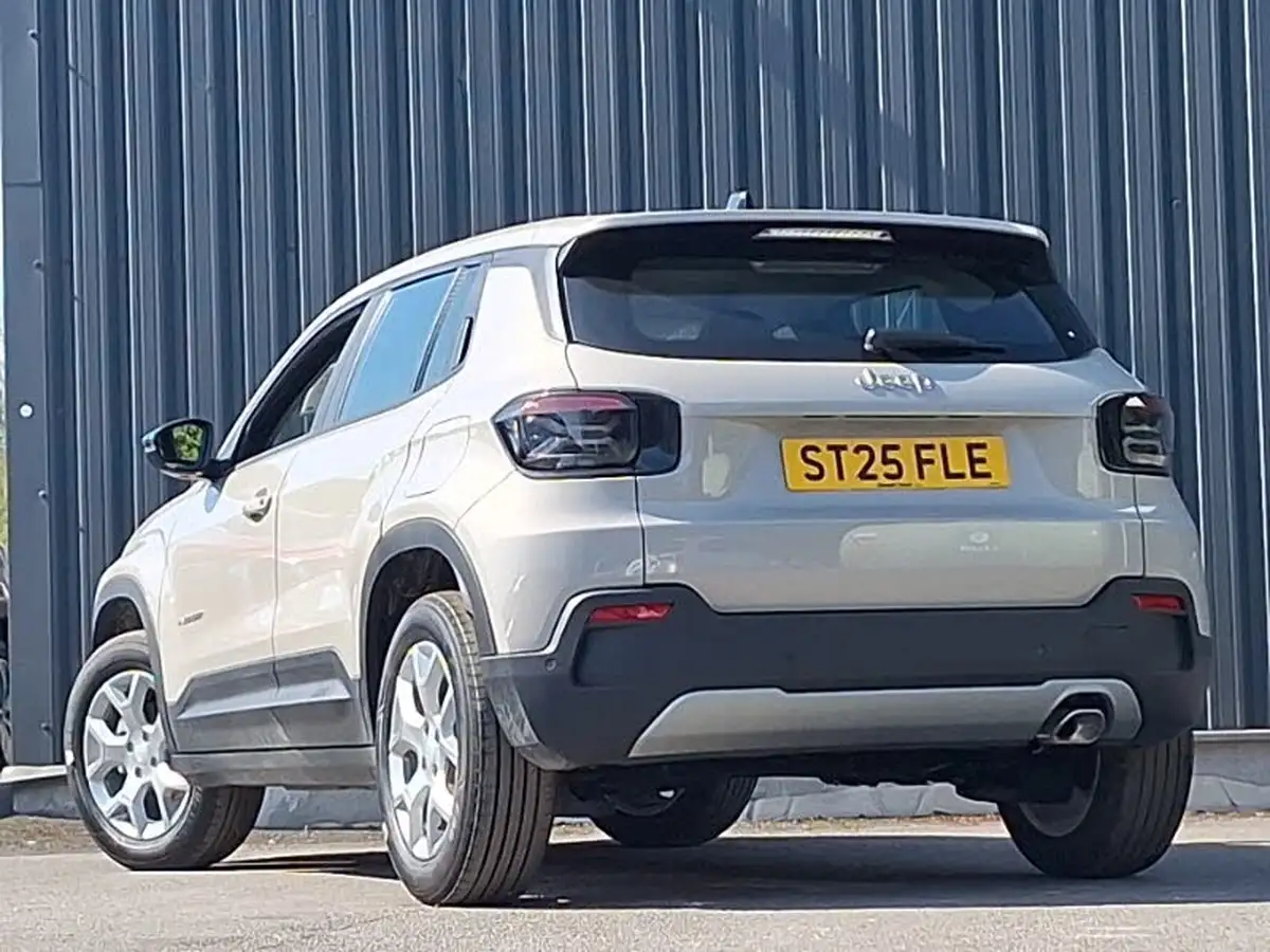 2025-jeep-avenger-12-gse-altitude-big-1