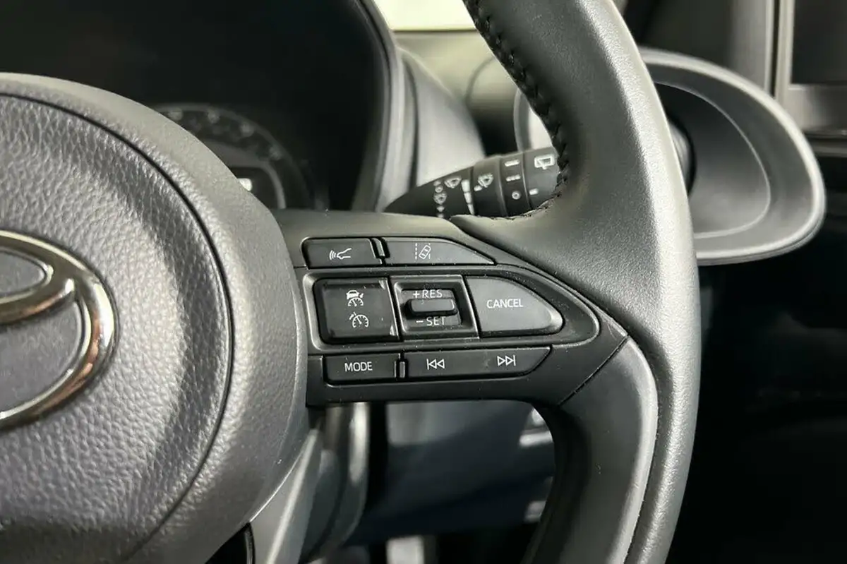 2023-toyota-aygo-x-10-vvt-i-pure-big-21