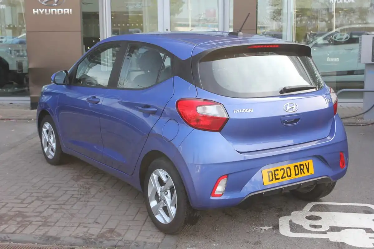 2020-hyundai-i10-12-se-connect-auto-big-28