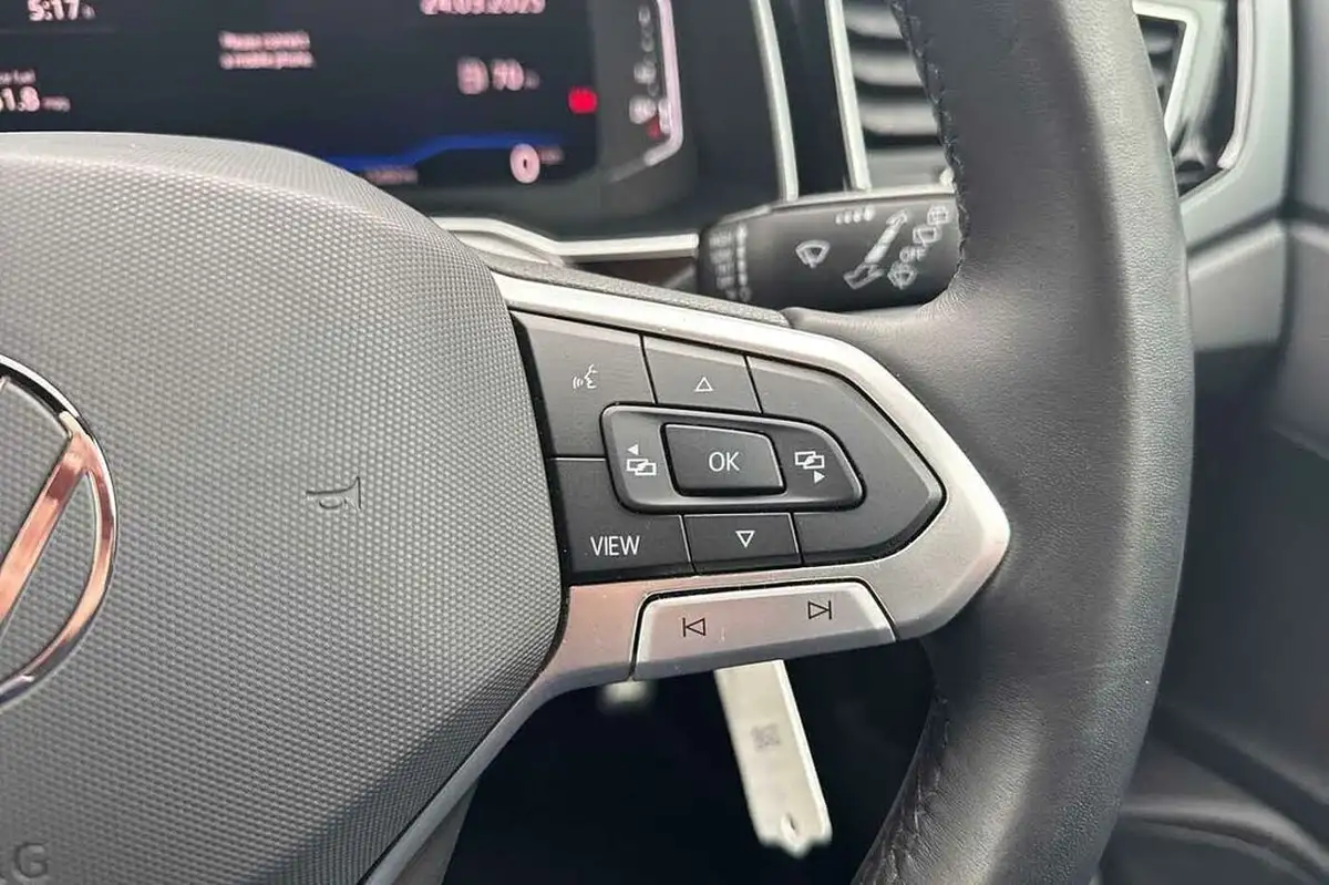2023-volkswagen-polo-10-tsi-r-line-95ps-big-14