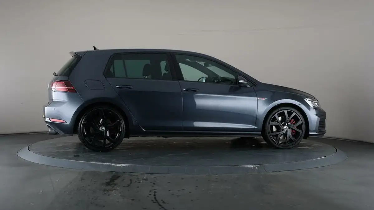 2018-volkswagen-golf-20-tsi-gti-performance-ss-5d-dsg-big-53