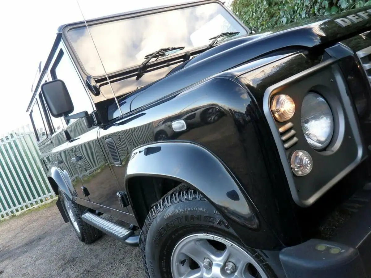 2014-land-rover-110-defender-22td-xs-station-wagon-5-drs-big-15