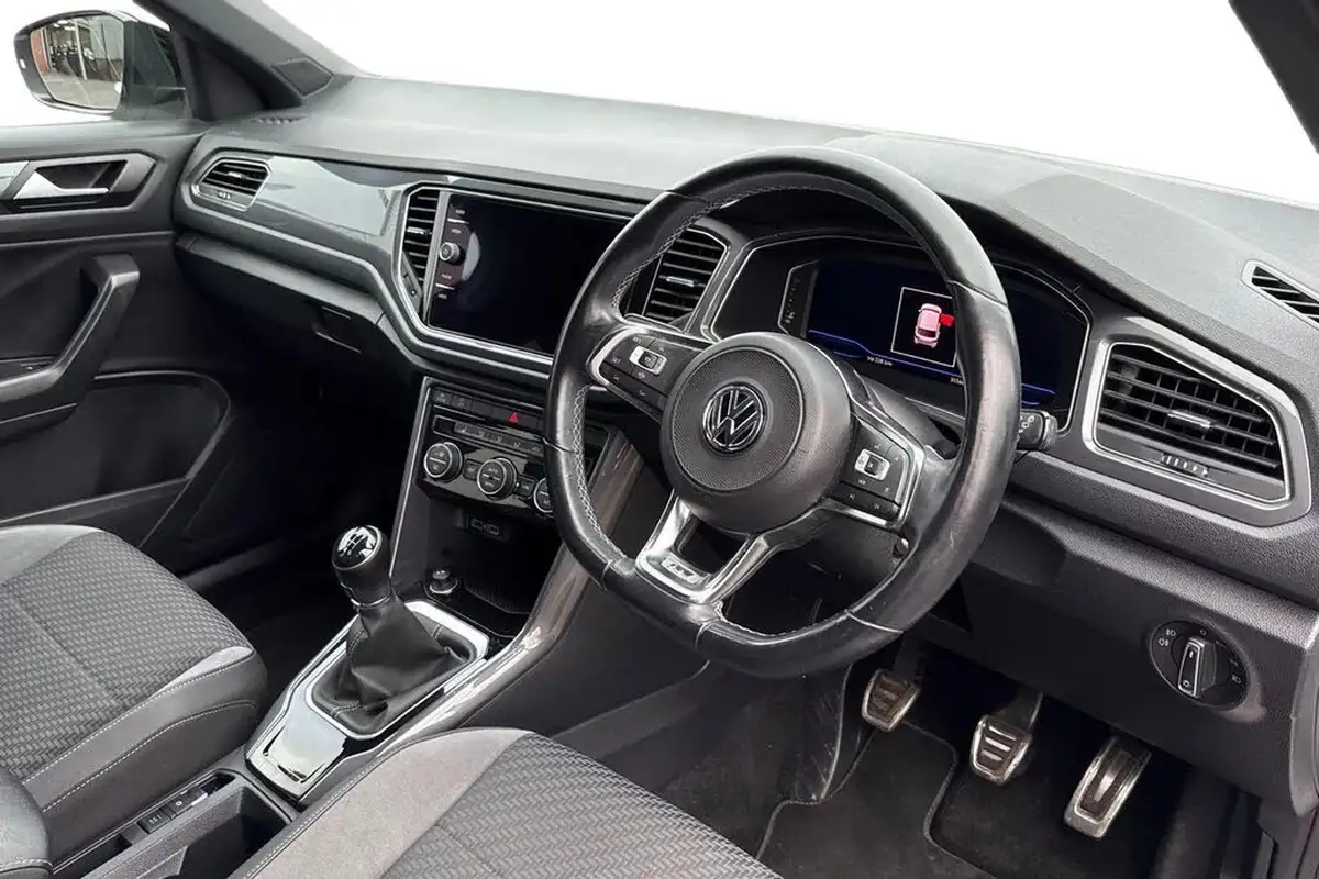 2020-volkswagen-t-roc-15-tsi-r-line-hatchback-5d-big-13