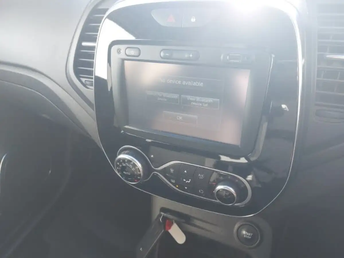 2017-renault-captur-09-tce-dynamique-s-nav-big-18