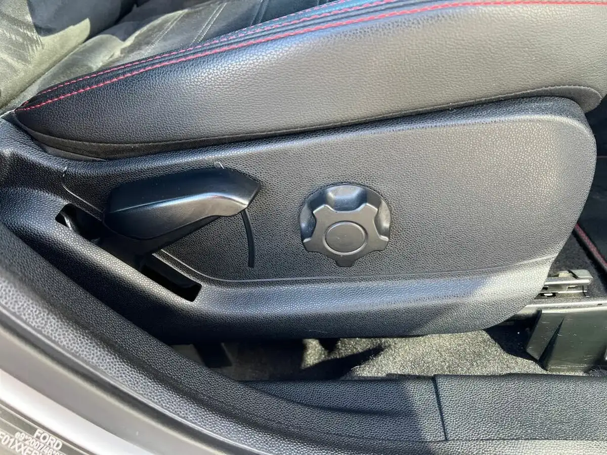 2022-ford-ecosport-10t-st-line-125ps-big-29