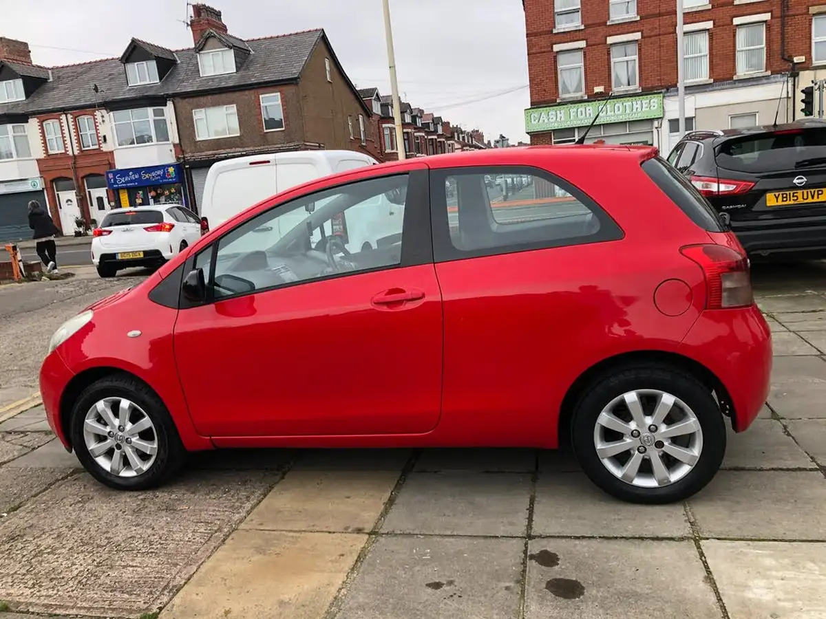 2008-toyota-yaris-10-tr-3d-big-3