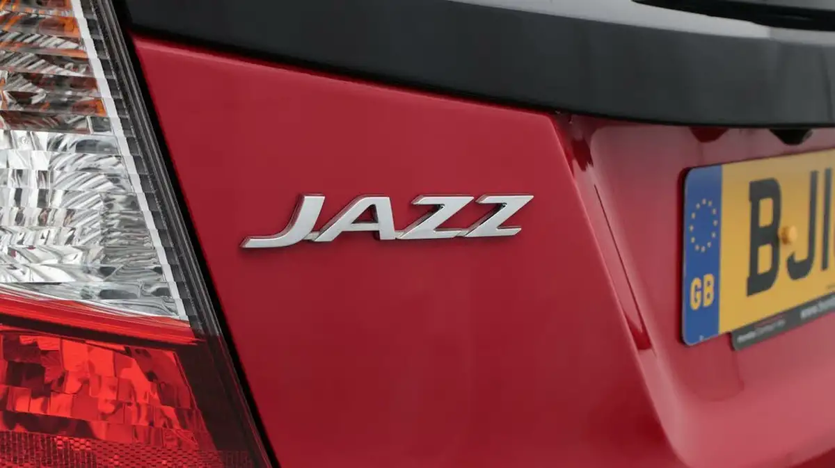 2018-honda-jazz-13-i-vtec-ex-cvt-big-20