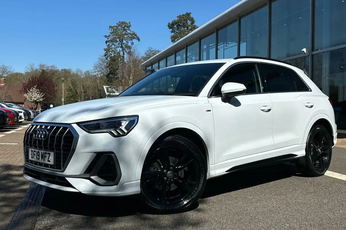 2019-audi-q3-15-35-tfsi-s-line-cod-station-wagon-1498cc-tronic-big-9