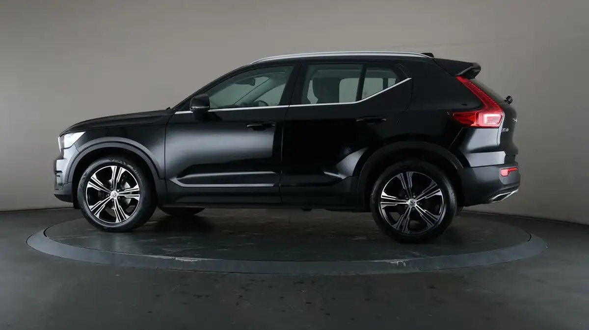 2020-volvo-xc40-20td-d3-inscription-pro-big-28