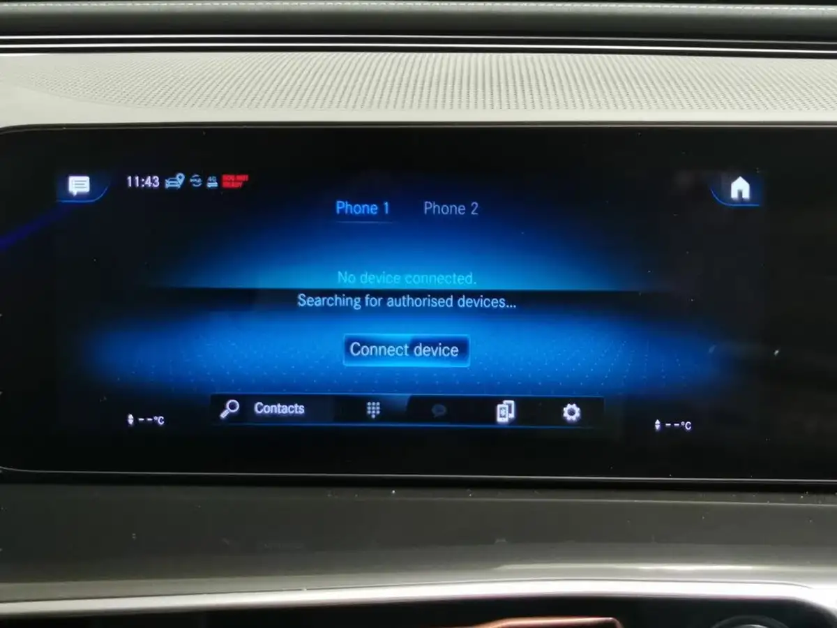 2021-mercedes-benz-eqc-e-eqc-400-amg-line-big-13