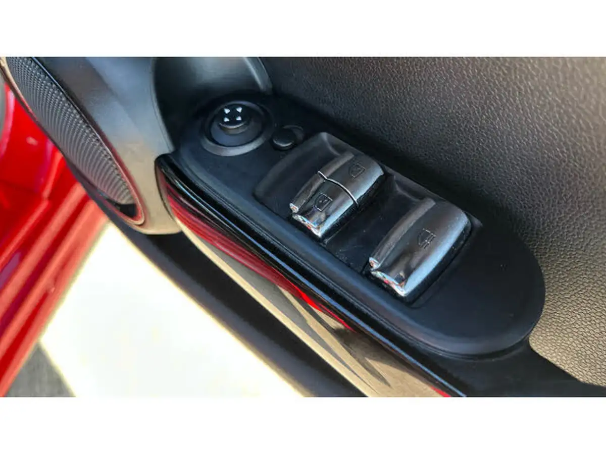2018-mini-cooper-20-john-cooper-works-media-xlss-convertible-2d-auto-big-31