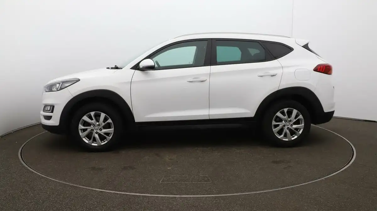 2019-hyundai-tucson-16-gdi-se-nav-big-4