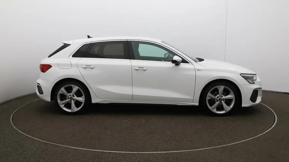 2021-audi-a3-15-35-tfsi-s-line-sportback-5d-big-40