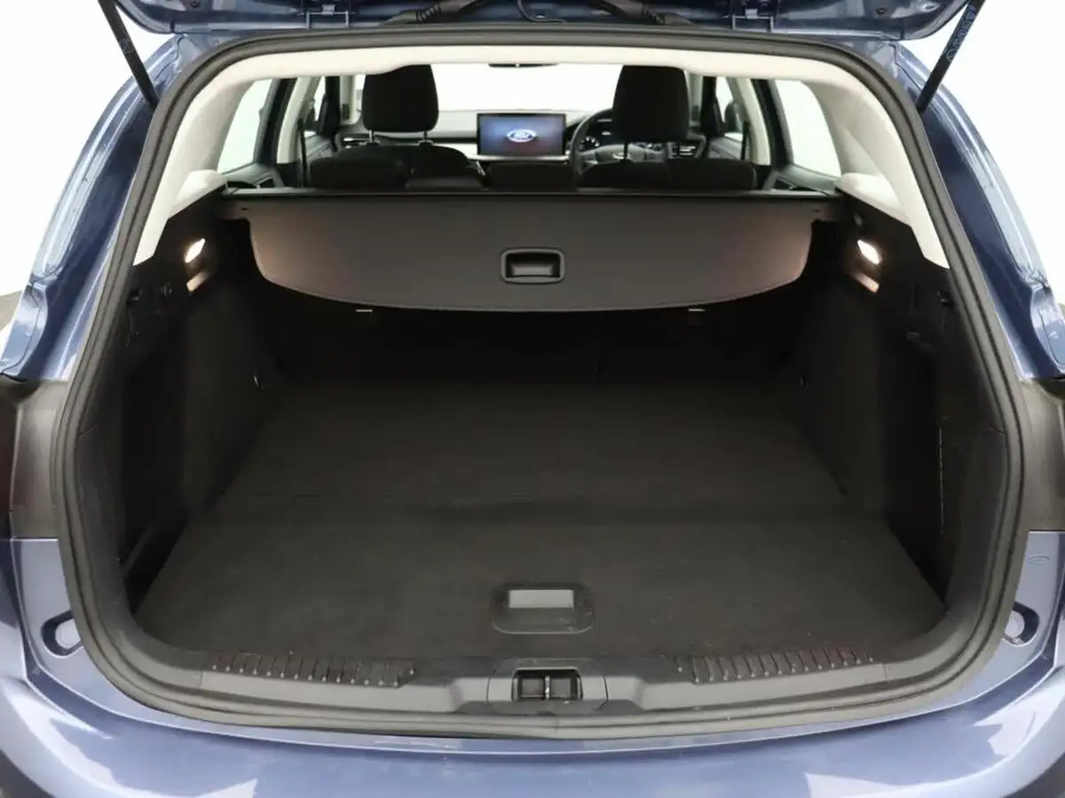 2024-ford-focus-10t-titanium-155ps-estate-powershift-big-10