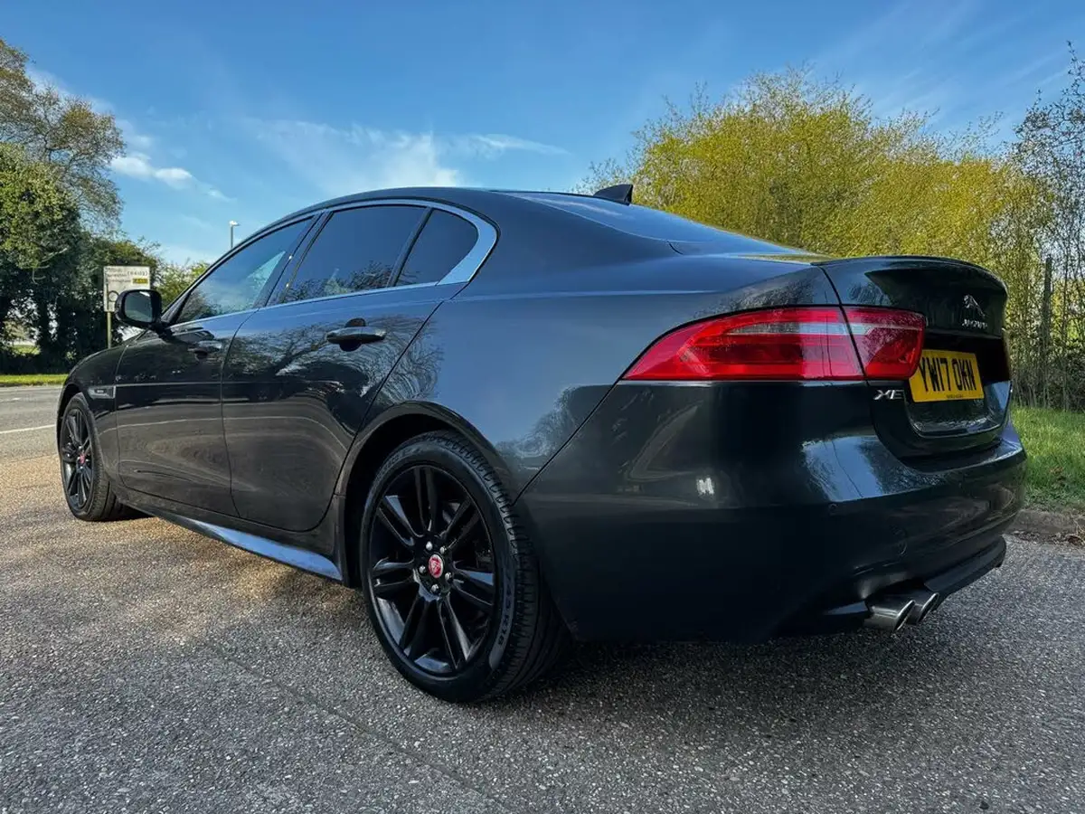 2017-jaguar-xe-20d-r-sport-180ps-ss-1999cc-big-1