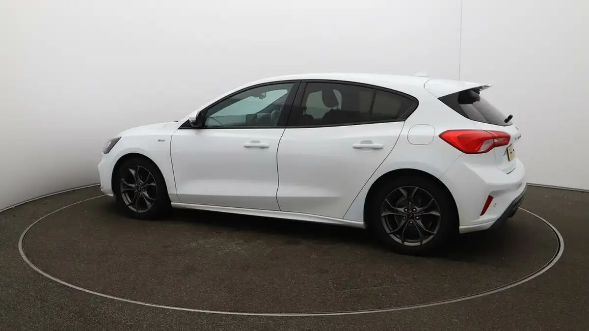 2019-ford-focus-10t-st-line-ss-hatchback-big-39