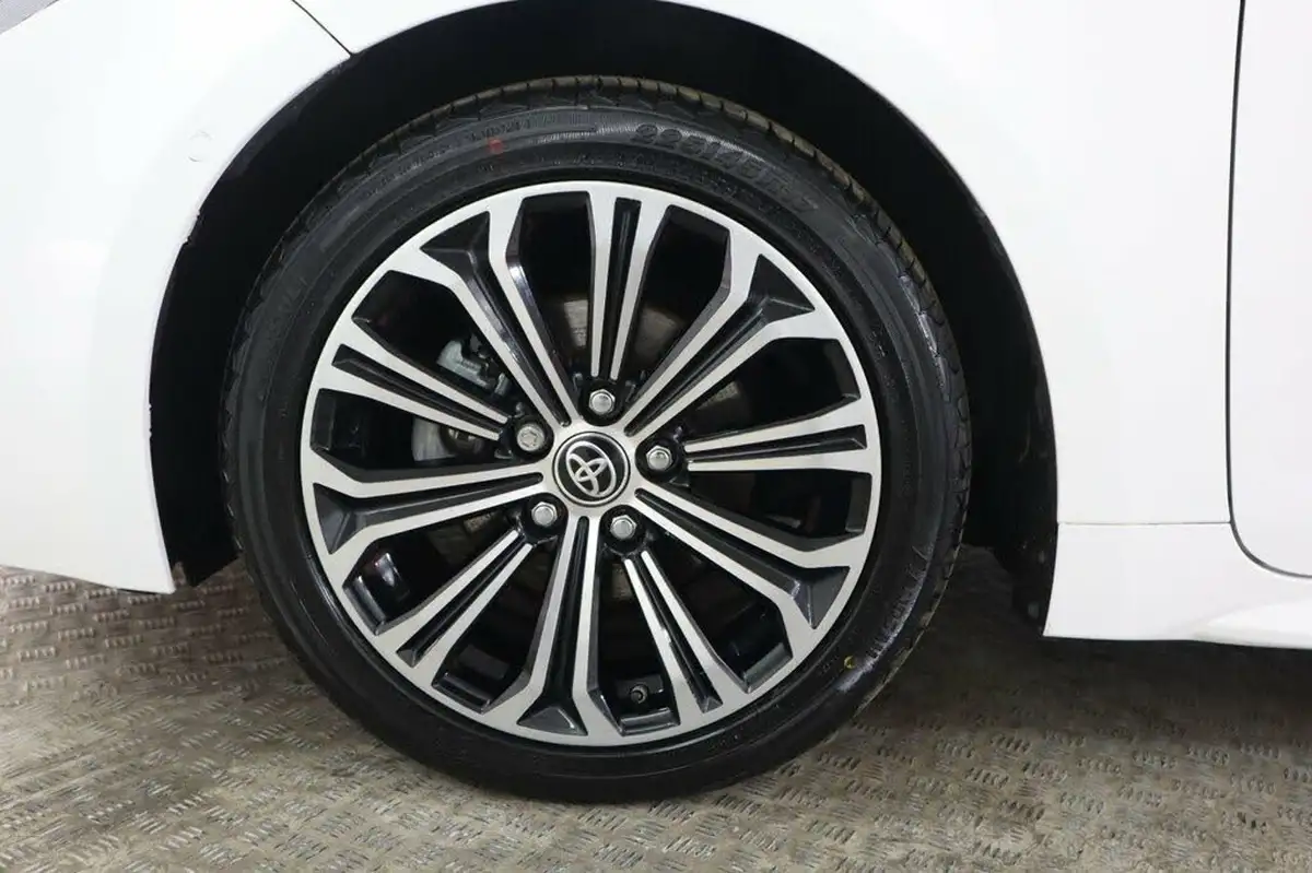 2021-toyota-corolla-18-vvt-i-excel-trk-touring-sports-big-28