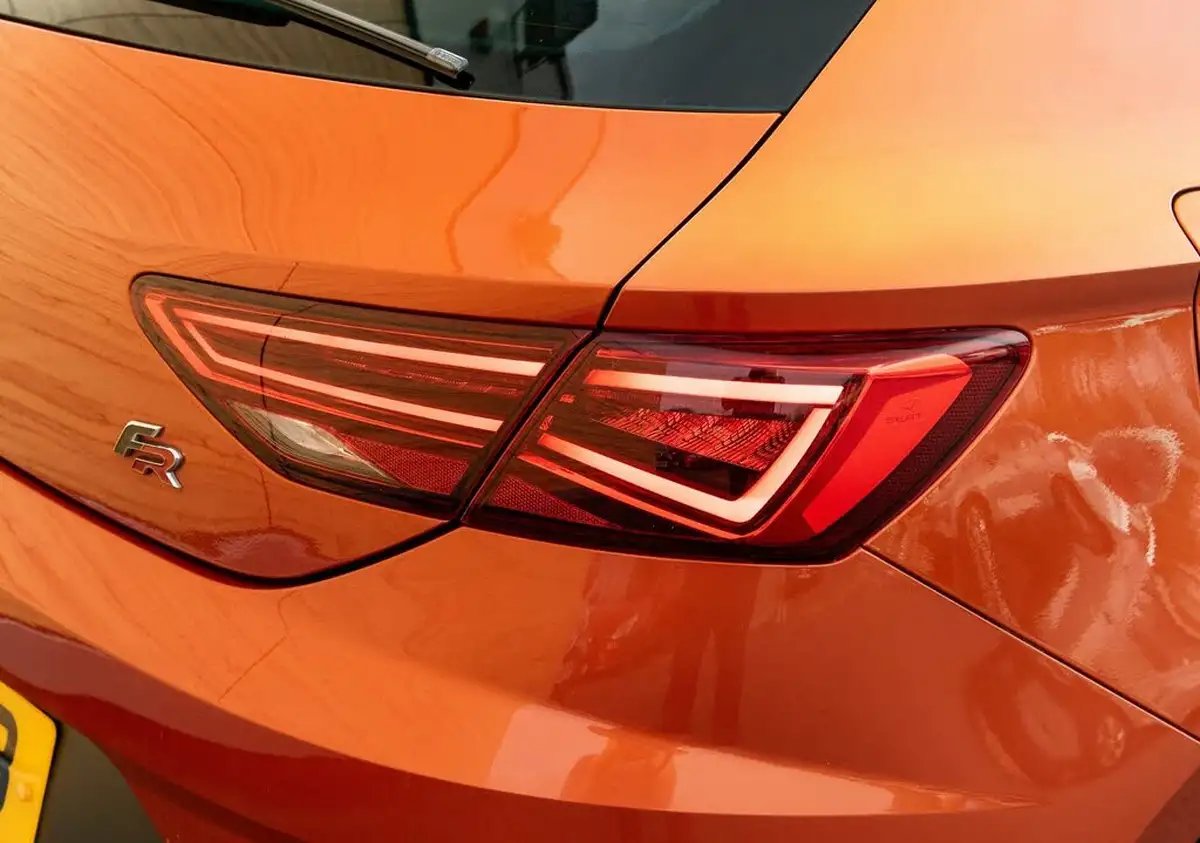 2018-seat-leon-14-tsi-fr-technology-sportcoupe-3d-big-9