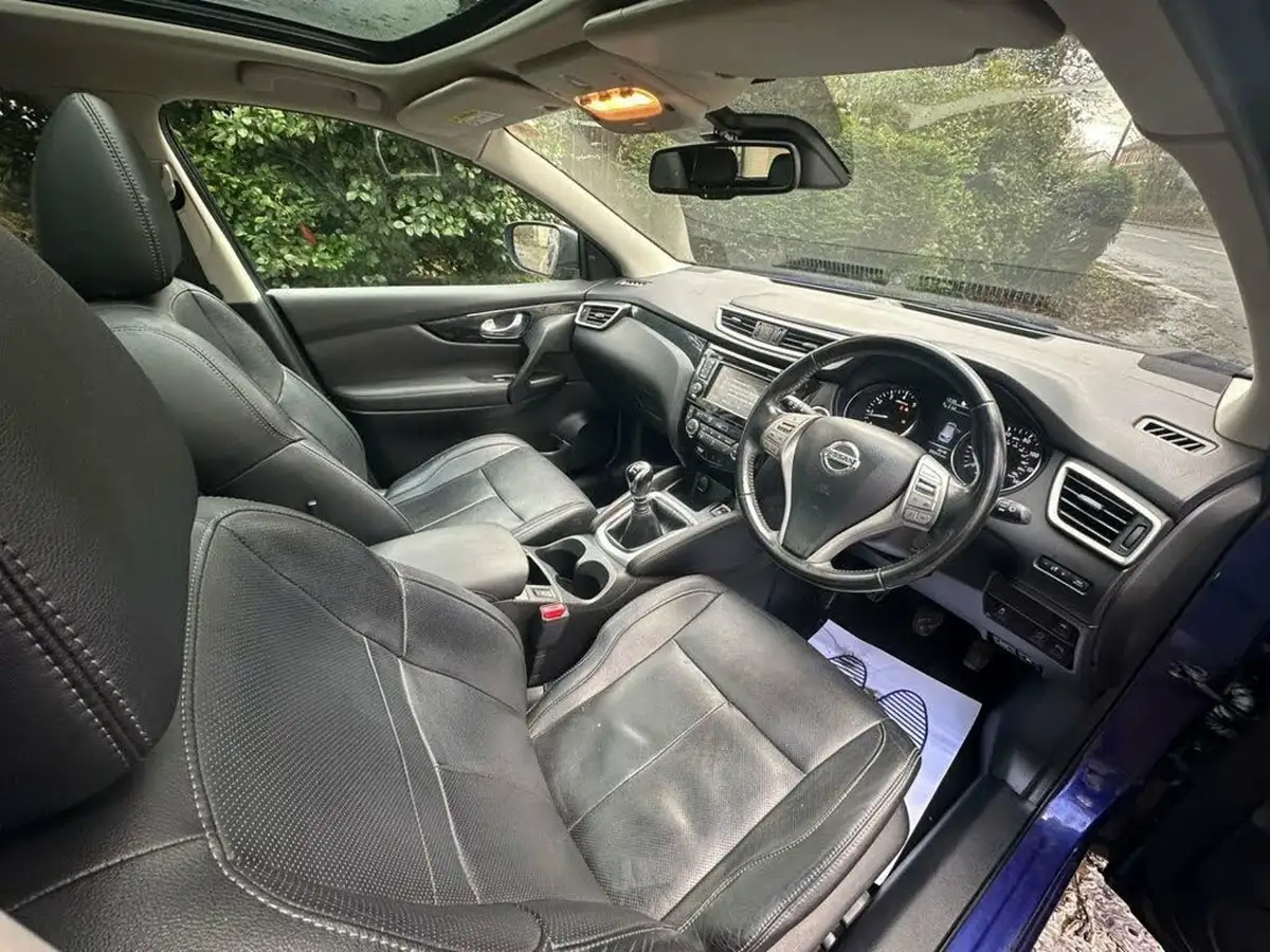 2015-nissan-qashqai-12-tekna-big-1