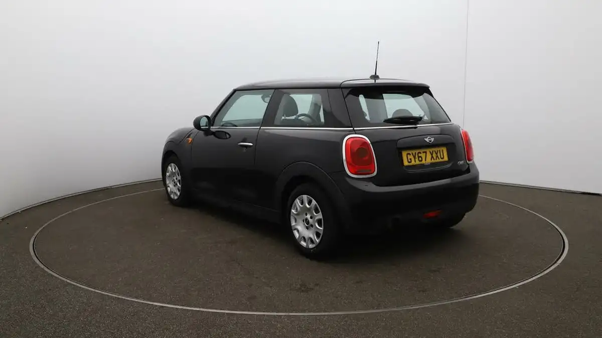 2017-mini-cooper-15-one-ss-3d-big-49