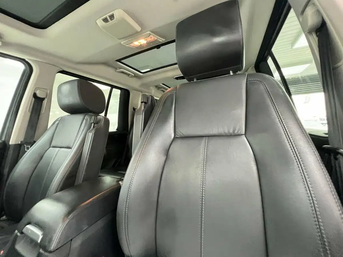 2016-land-rover-discovery-4-30-sd-v6-landmark-big-13