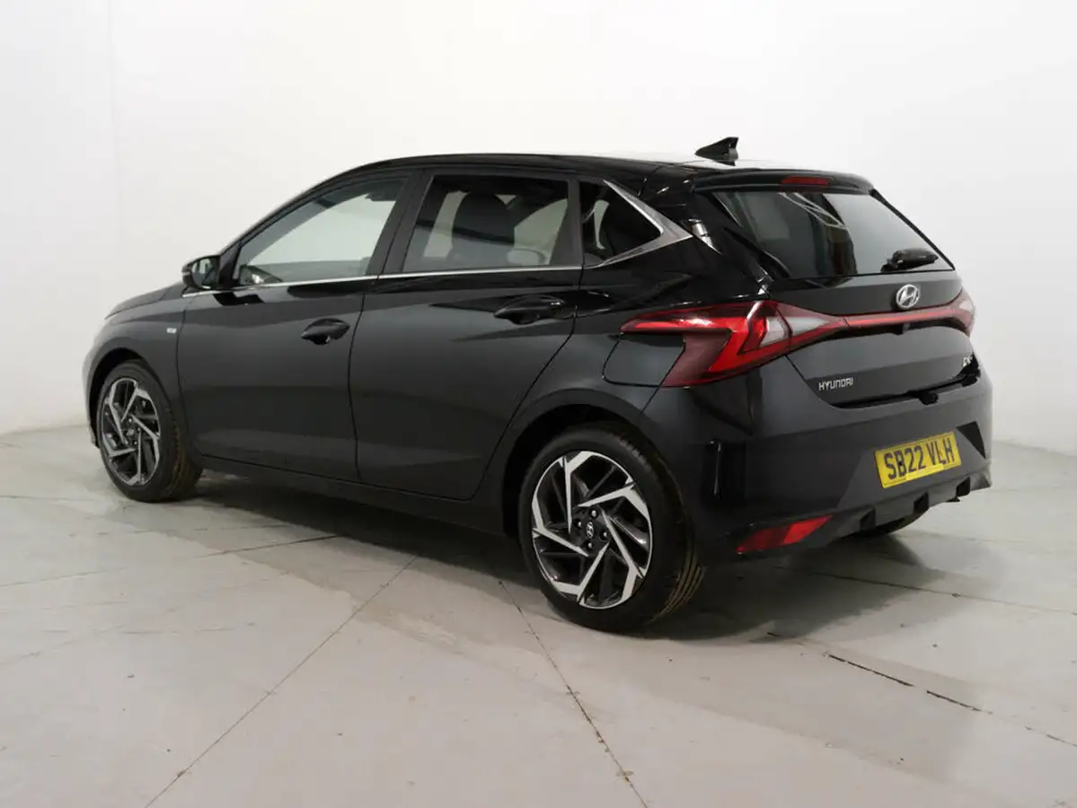 2022-hyundai-i20-10-t-gdi-premium-dct-big-4