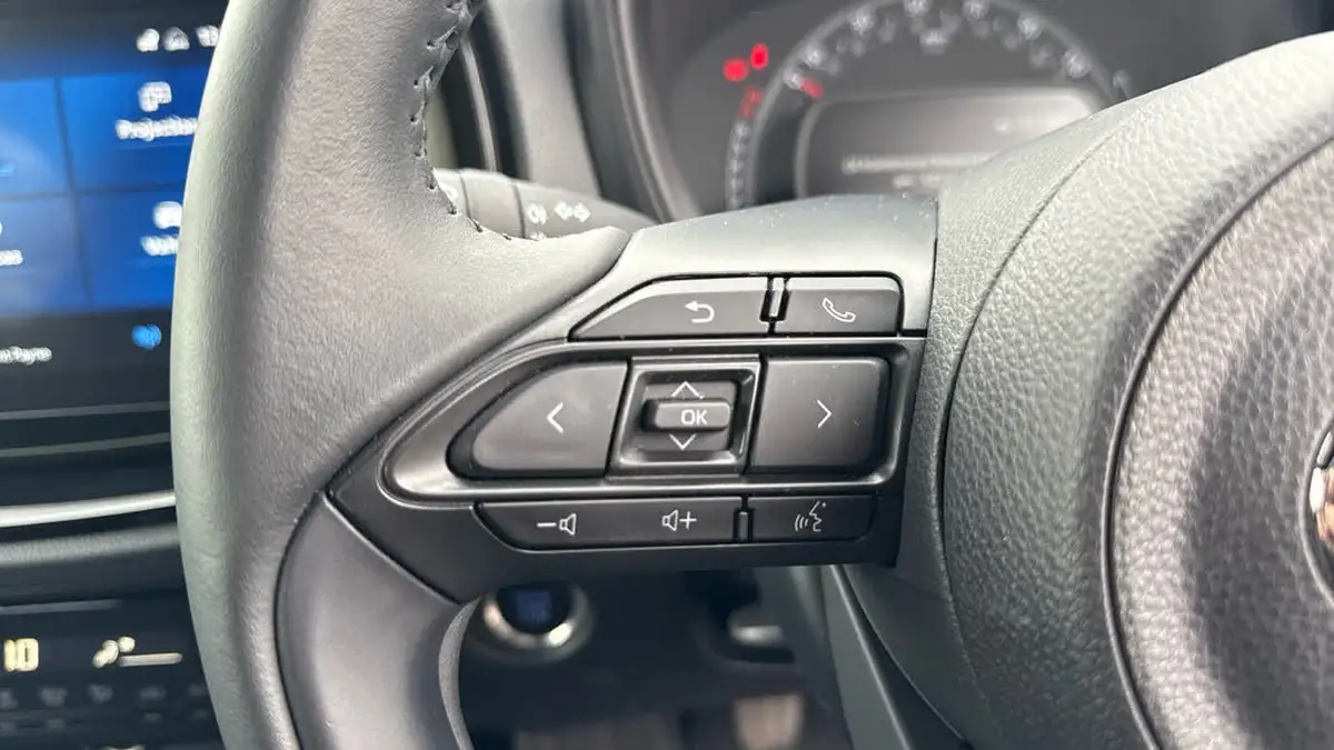 2023-toyota-aygo-x-10-vvt-i-exclusive-big-22