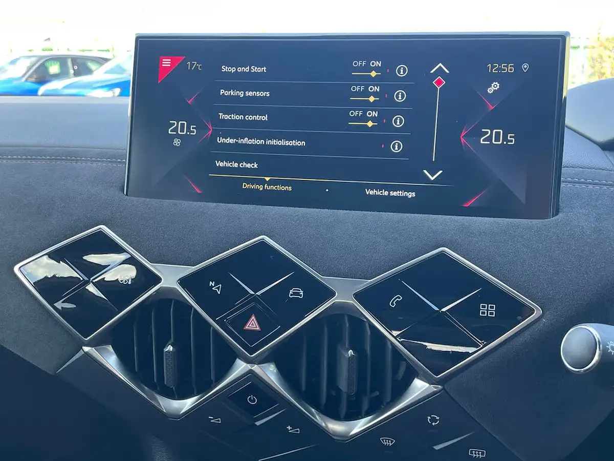 2022-ds-ds-3-crossback-12-puretech-performance-line-130ps-big-25