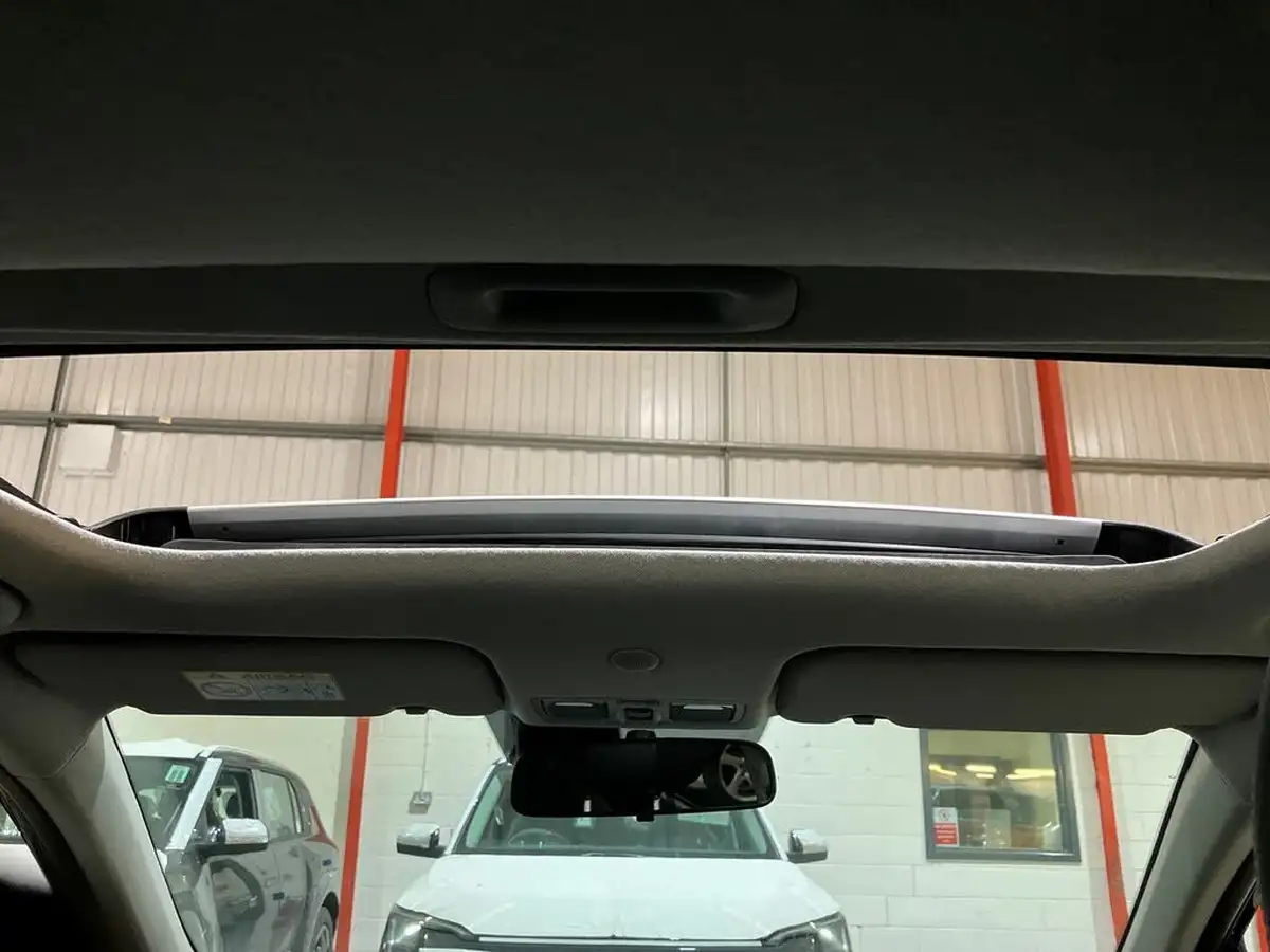 2025-kia-picanto-12-gt-line-s-auto-seq-big-25