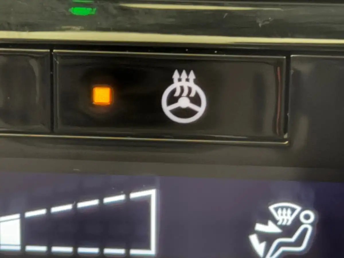 2024-nissan-qashqai-15-tekna-big-28