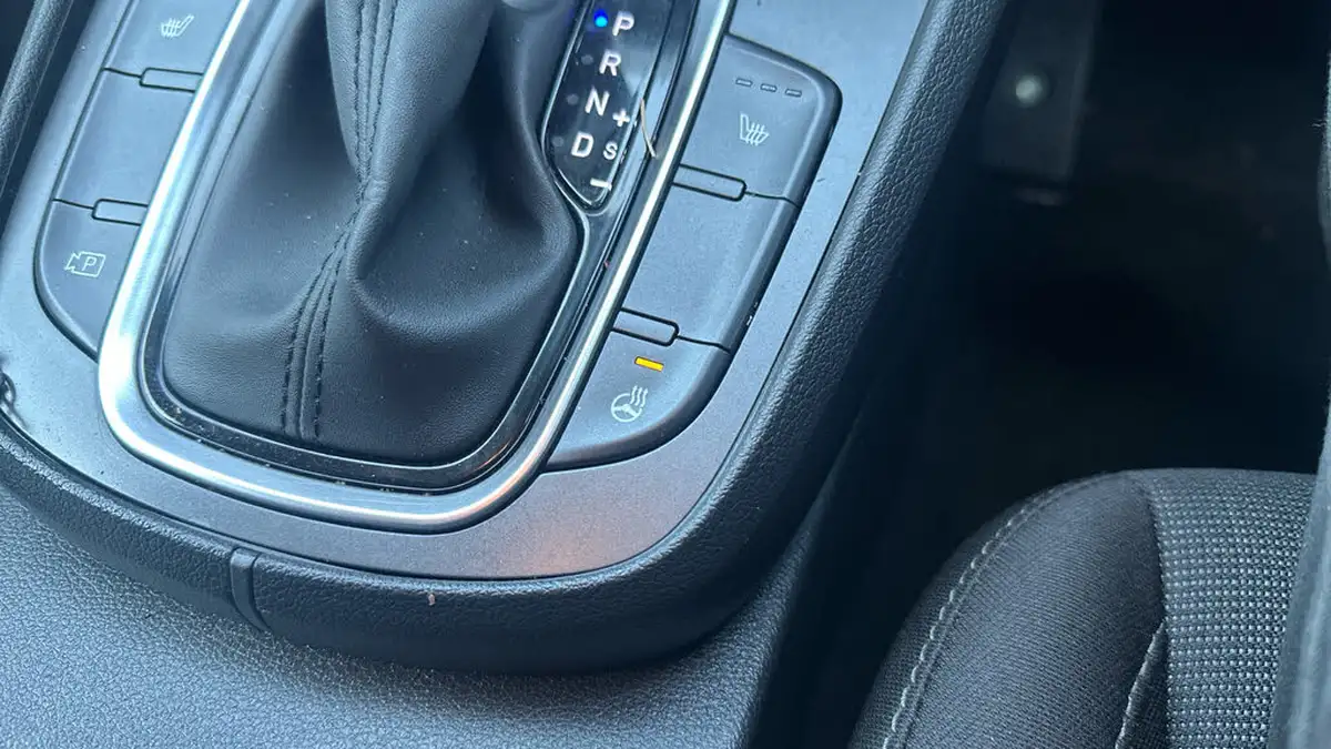 2022-hyundai-kona-16-gdi-premium-big-24