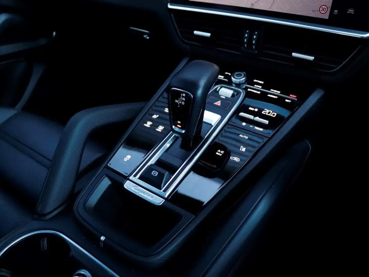 2023-porsche-cayenne-30-v6-340ps-station-wagon-big-18